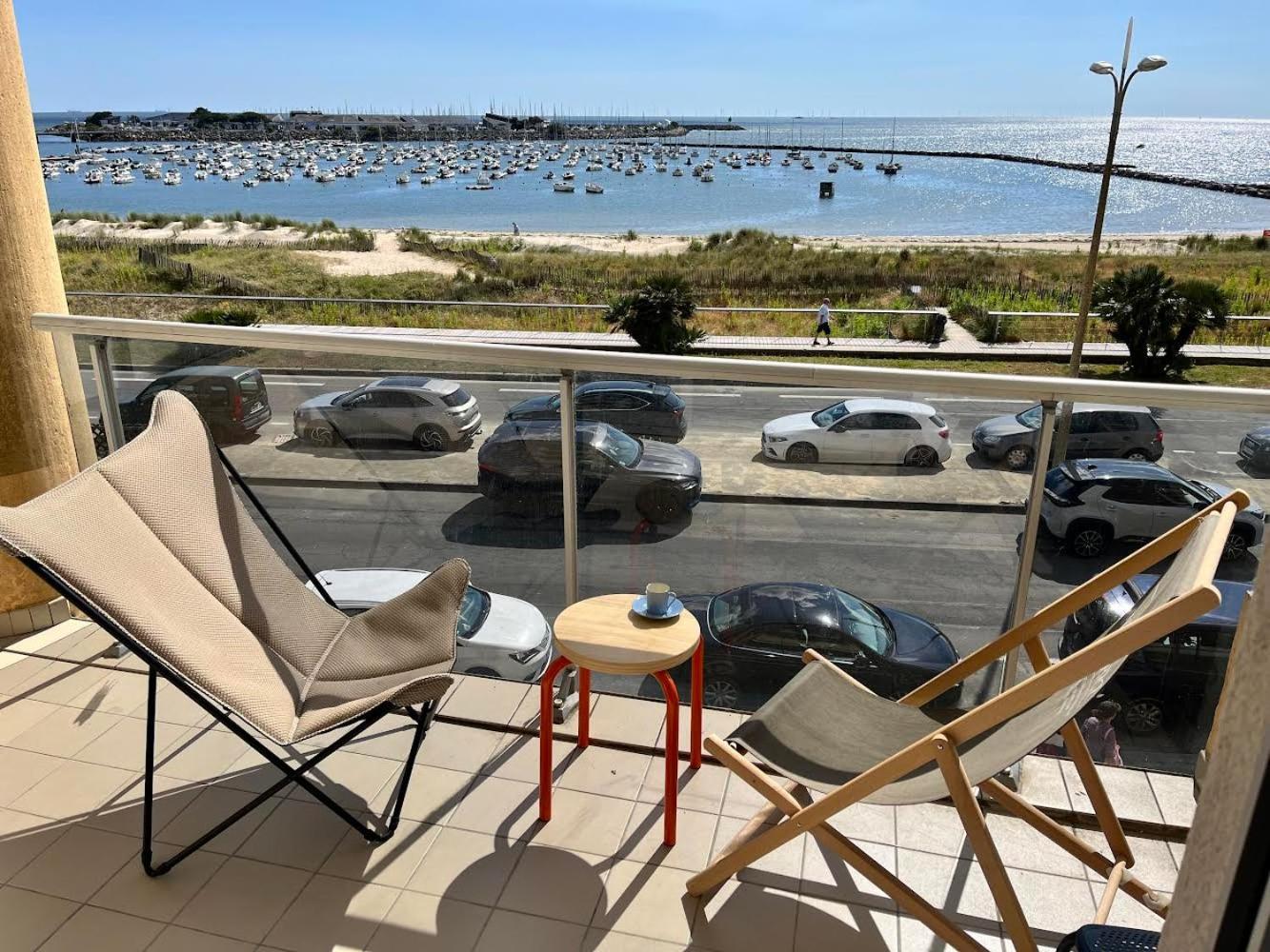 Front De - Terrasse